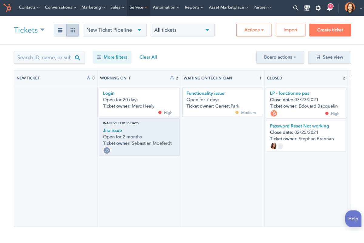 hubspot-interface-customize-ticket-stages-personalized-follow-up-actions-for-client-satisfaction.width-1200.format-jpg