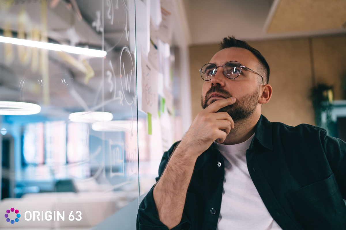 A businesswoman strategizing ABM with Buyer Intent
