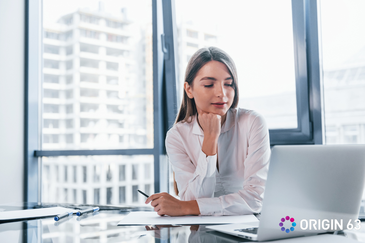 A business leader comparing hubspot journey automation and workflows