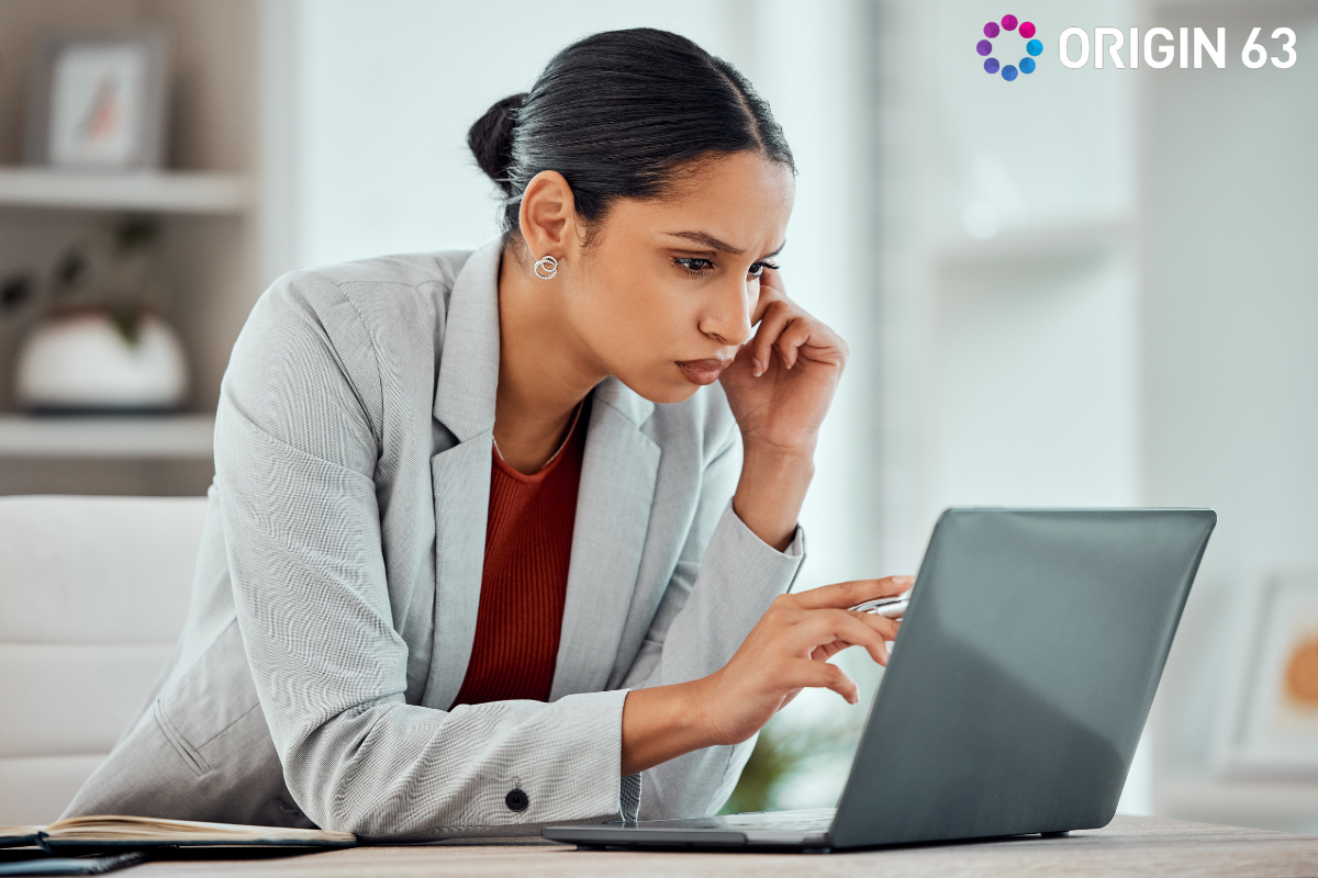 Customer service leader wondering can hubspot personalize customer support at scale?