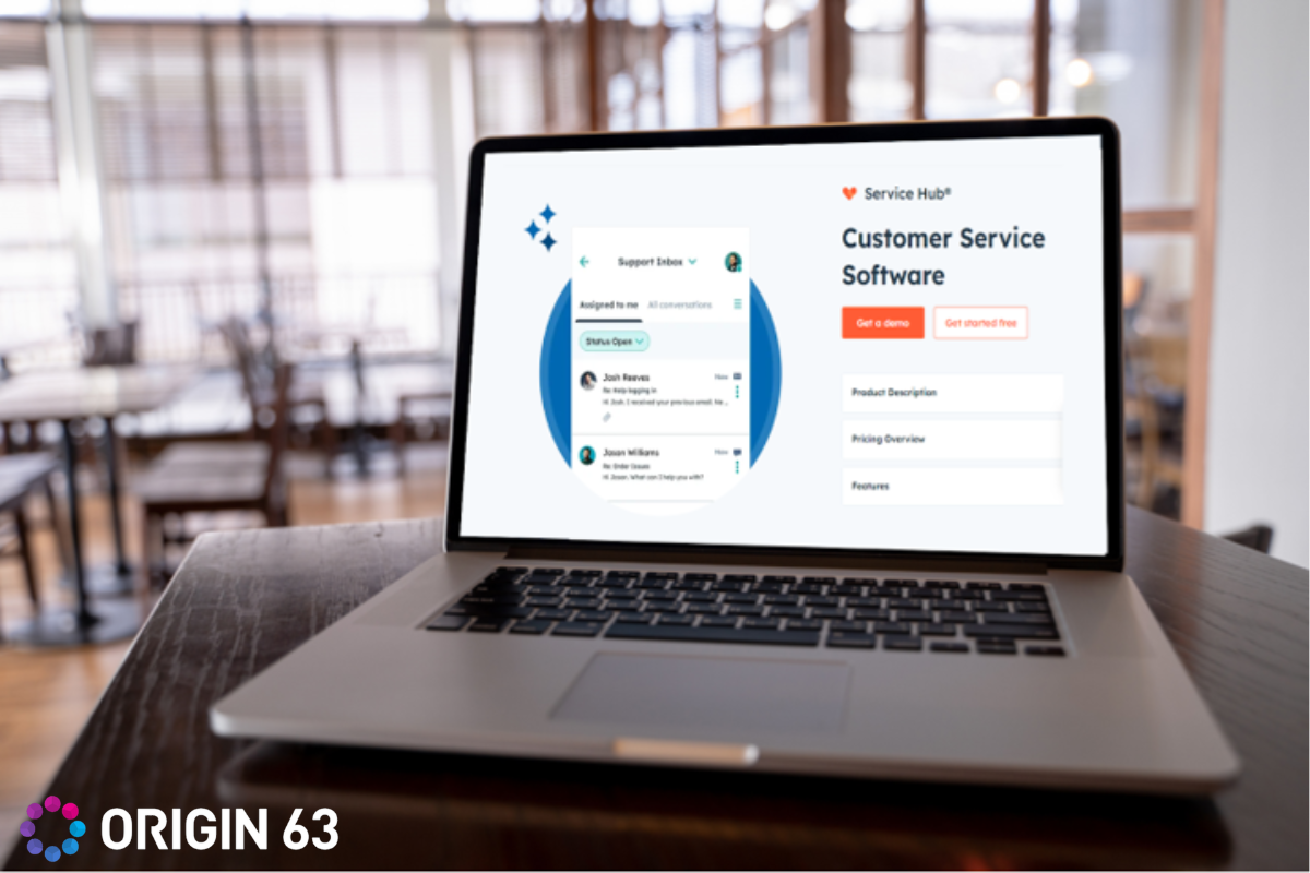 laptop-showing-hubspot-service-hub-dashboard