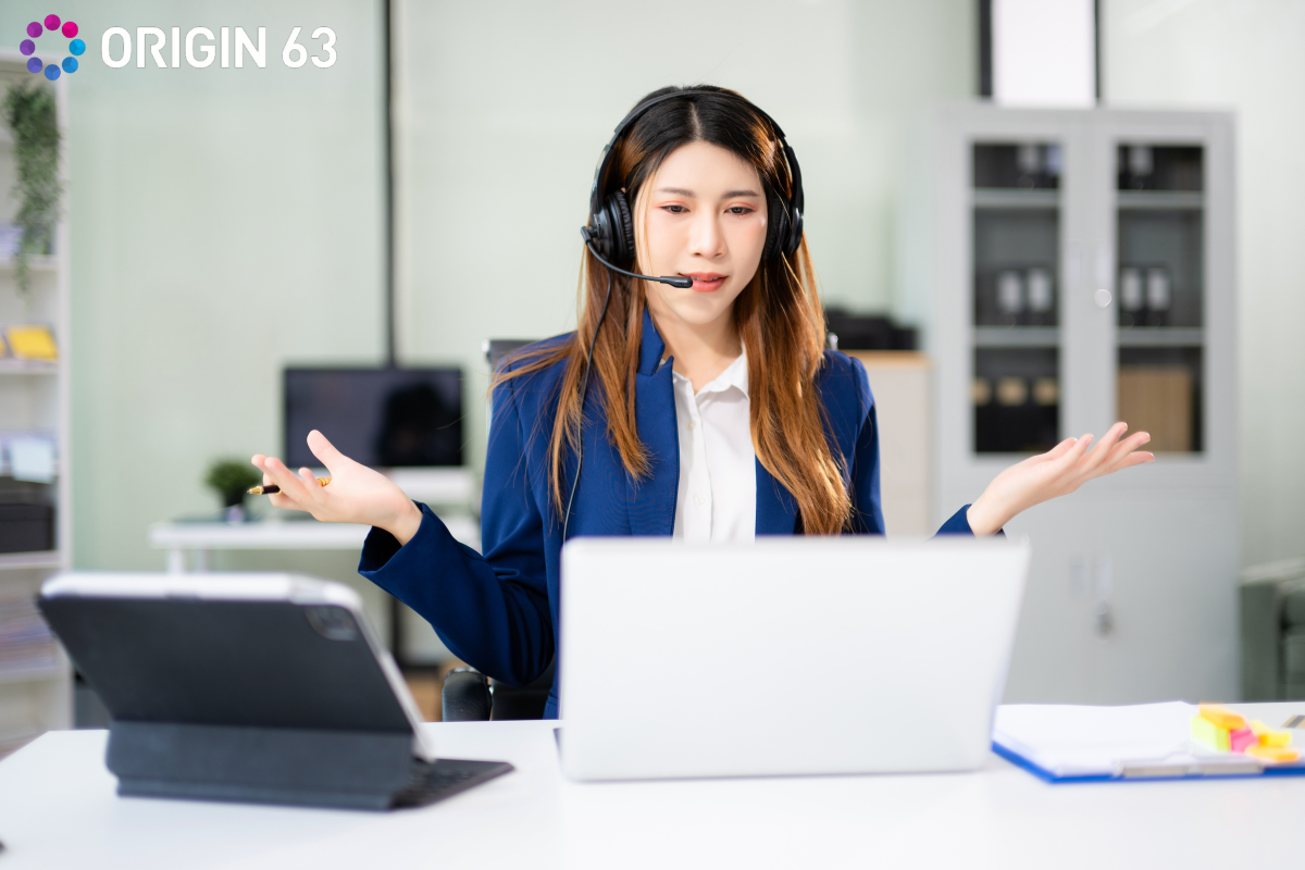 A frustrated customer service agent, the problem with single-agent AI