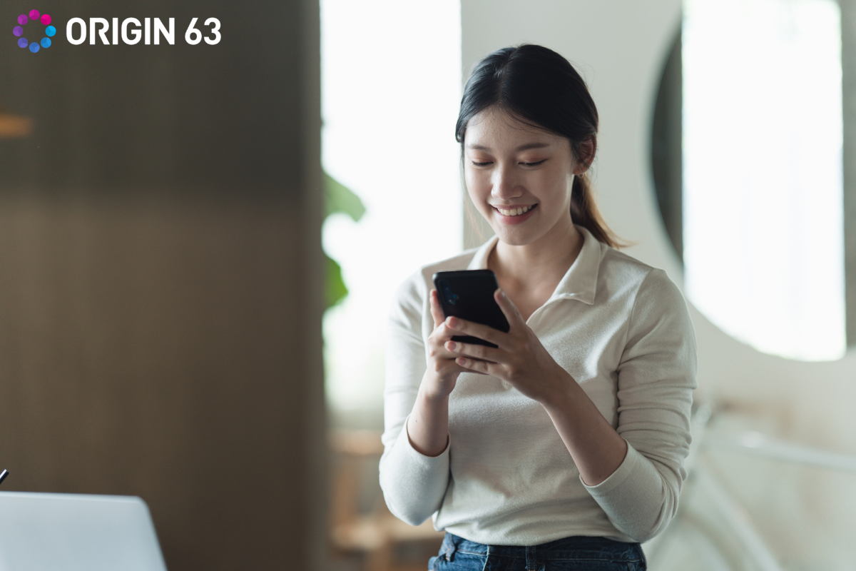 A SaaS user talking to a support agent