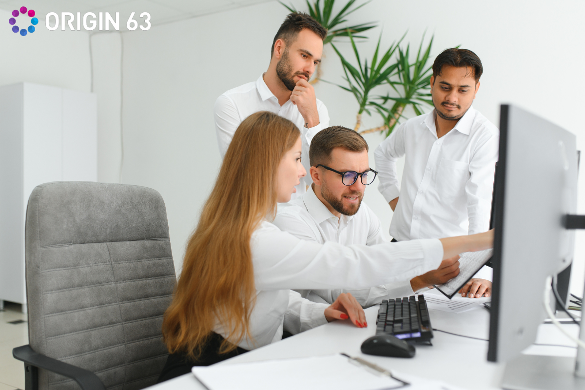 Business team comparing how hubspot leads vs. competitors